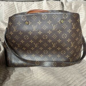 Louis Vuitton Montaigne GM Classic Monogram Shoulder Bag